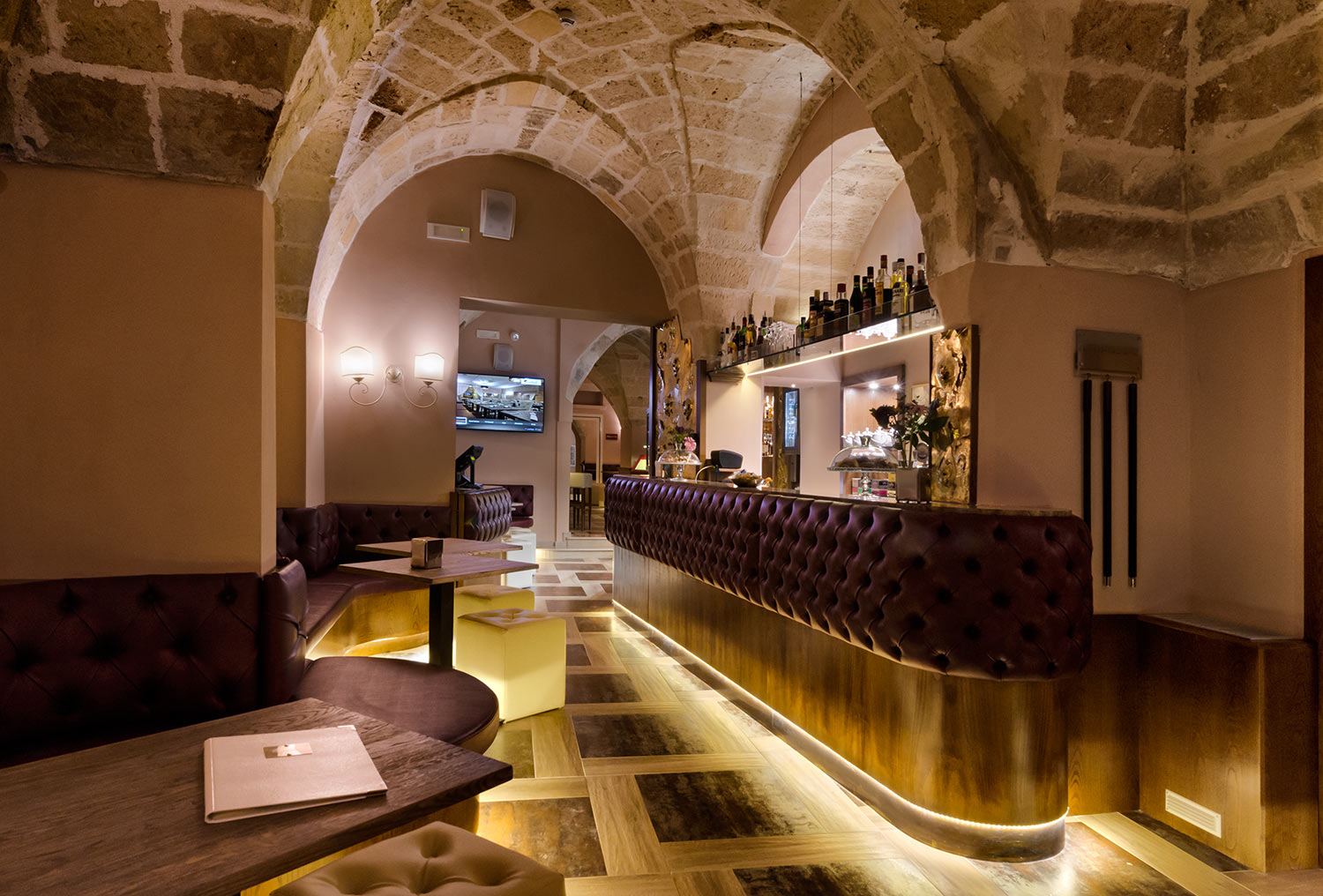 le-club-lounge-bar-lecce-hotel-le-club-boutique-hotel-in-the-historic