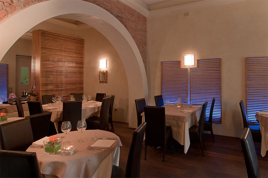 Restaurant Lucca Lu Hotel Albergo Celide Spa In Front Of The Ancient Walls Of Lucca