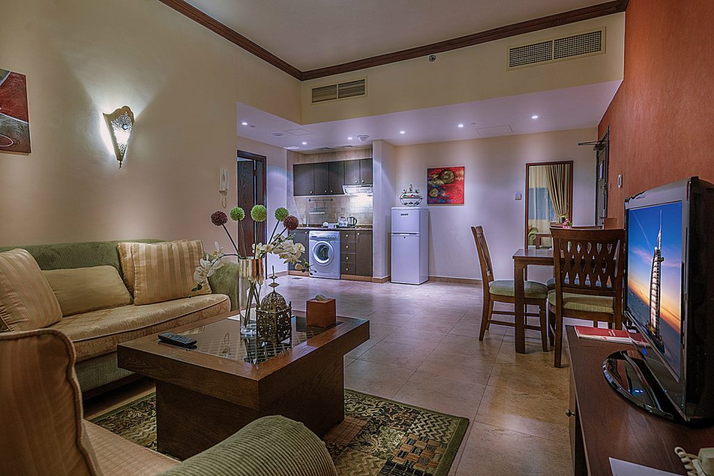 Classic One Bedroom Suite gallery_classiconebrlivingroom2 Dubai