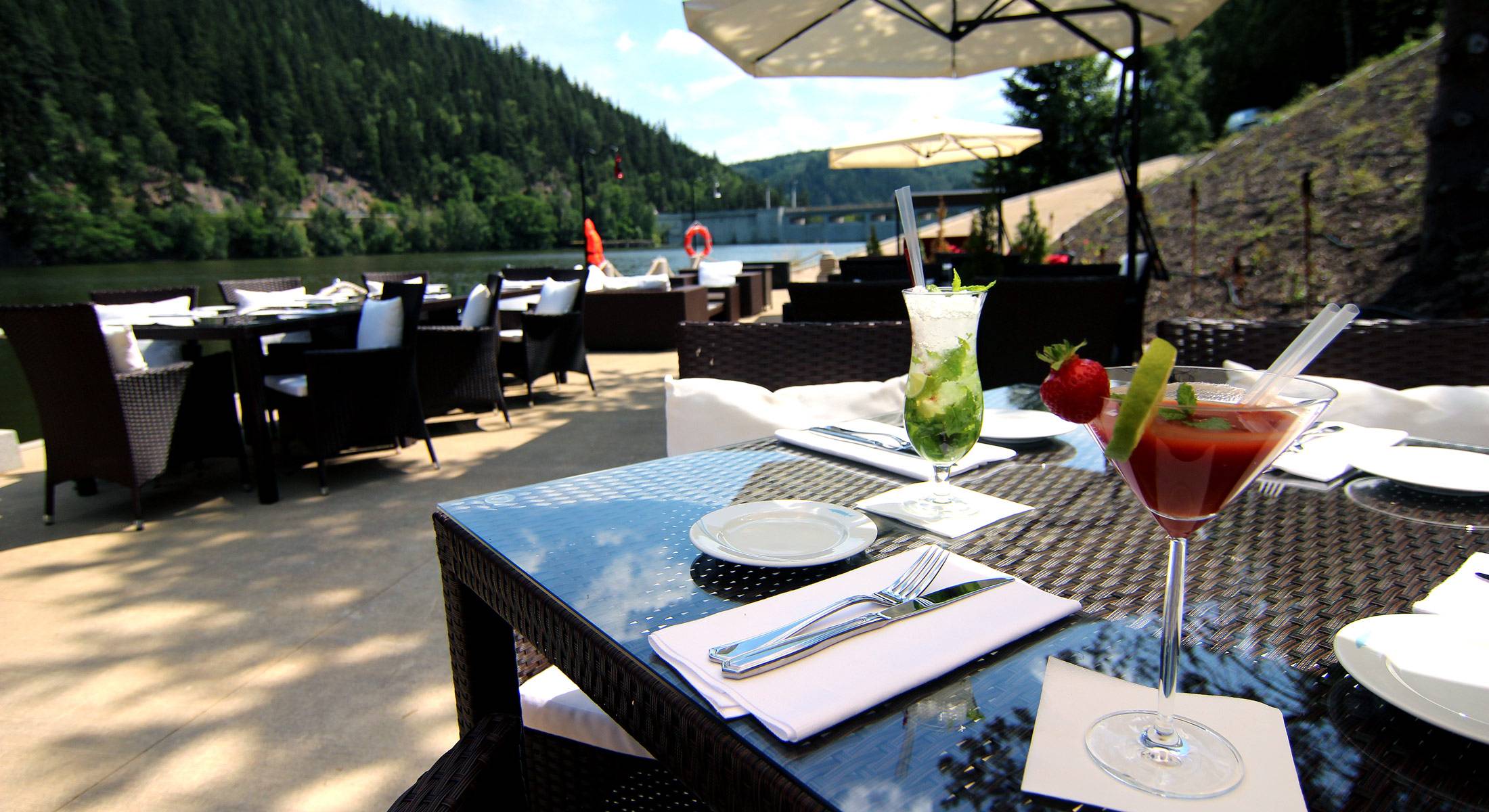 Gastronomy - Grill Terrace Karlovy Vary Hotel - Retro Riverside Luxury