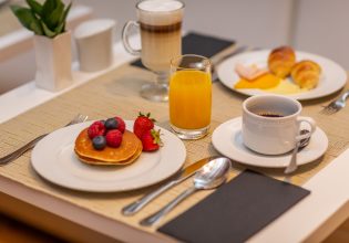 Hotel Portugal Breakfast_Strawberries_1