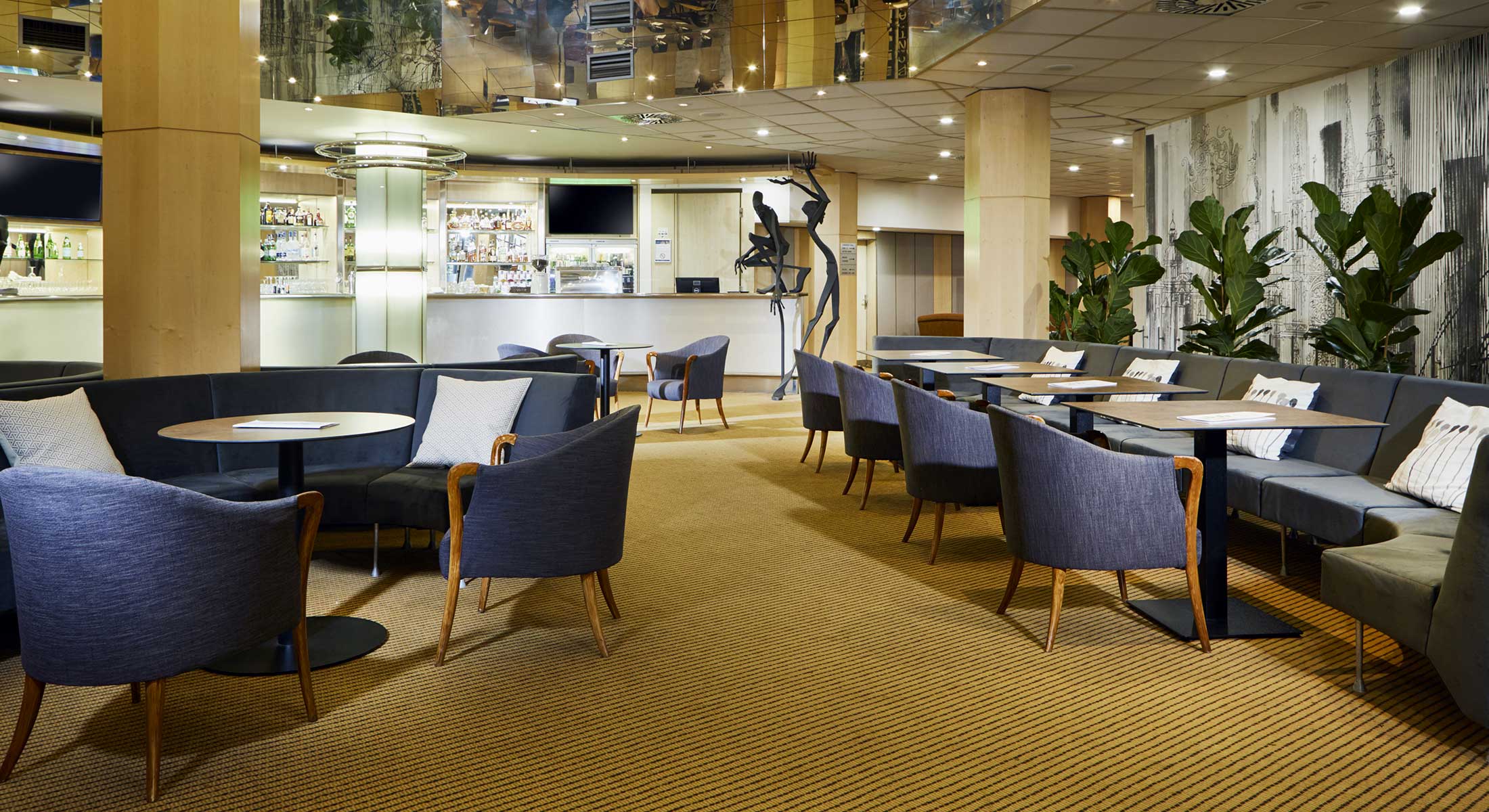 hotel pyramida praha cz