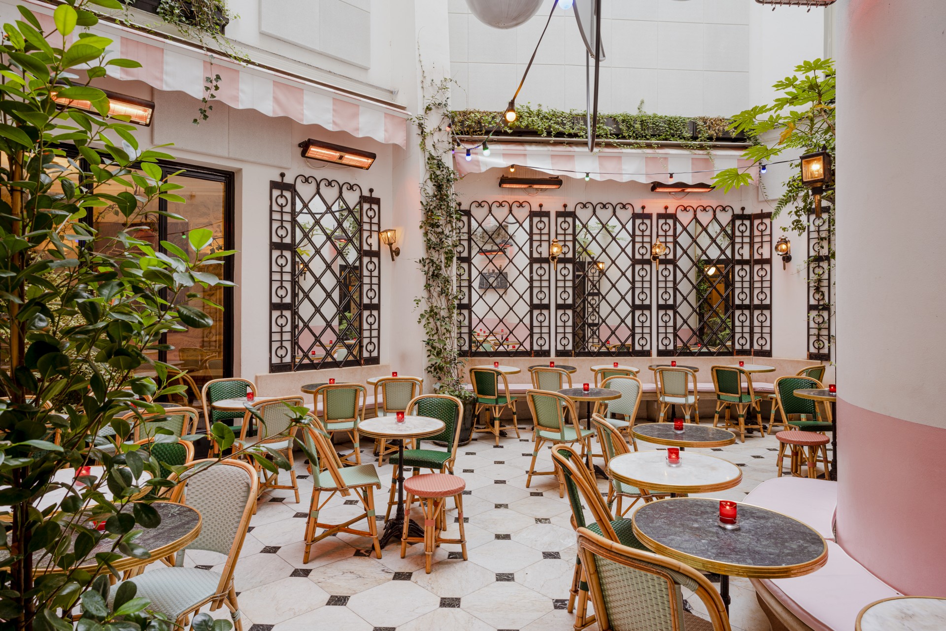Grand Amour Hotel Paris Grand Amour Restaurant Paris Hotel Grand Amour Hotel Grand Amour Hotel Paris Grand Amour Restaurant Paris Hotel Grand Amour Hotel