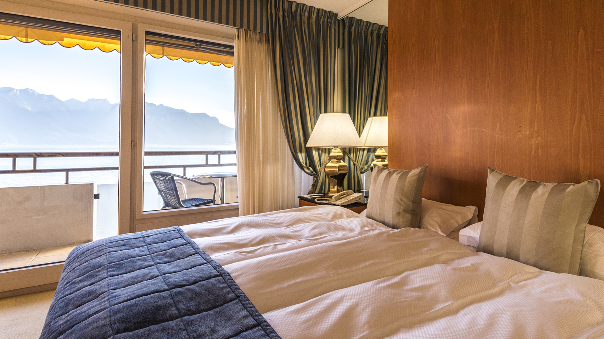  Chambres  Suites Chambre  Deluxe Hotel Montreux Royal 