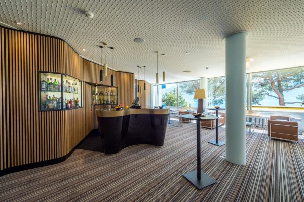 Living_Room_BAR Eurotel Hotel Montreux
