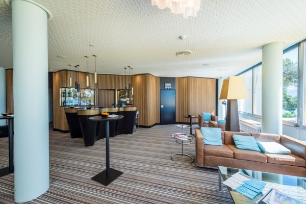 Living_Room_BAR Eurotel Hotel Montreux
