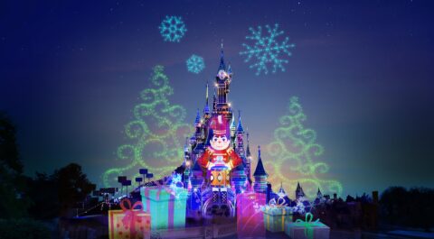 disney-electrical-sky-parade