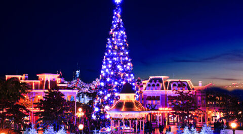 disney-enchanted-christmas