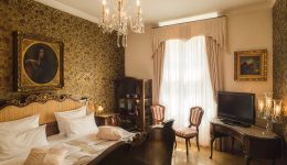 gallery_hitroical-suite-2